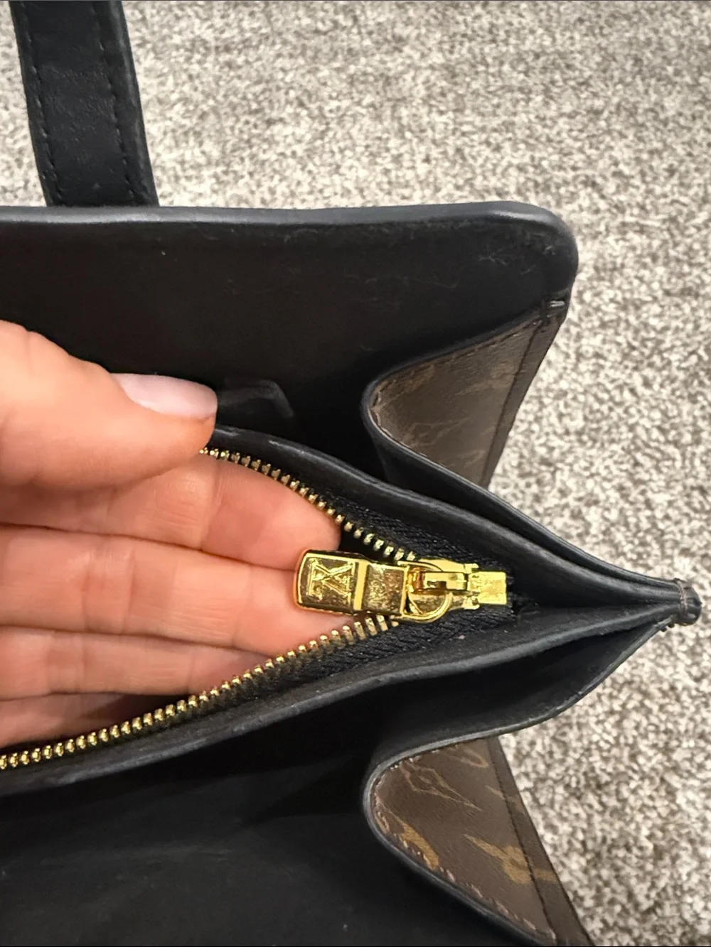Black Structured Leather Tote Bag